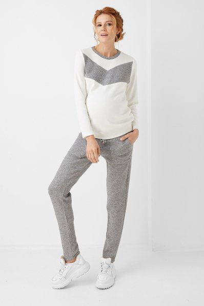 Sport suit for pregnant women 
