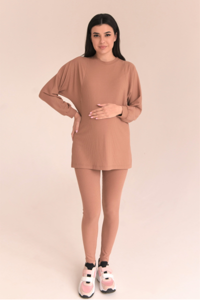 Suit for pregnant women 