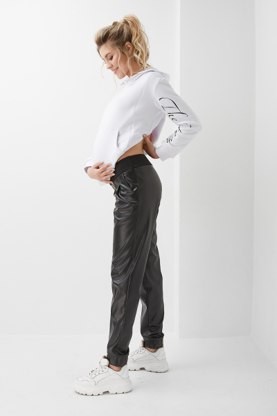 Eco-leather trousers  for pregnant women 